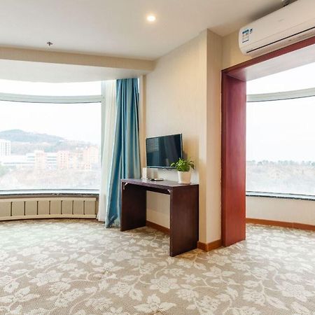 Dalian Binhai Building Luaran gambar